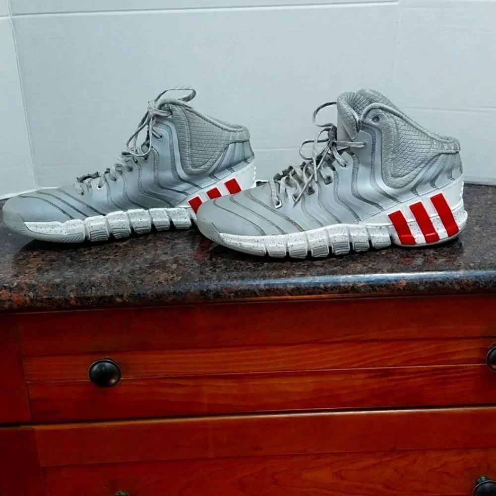 Adidas CRAZY Q Basketball Sneakers...SIZE 11.5